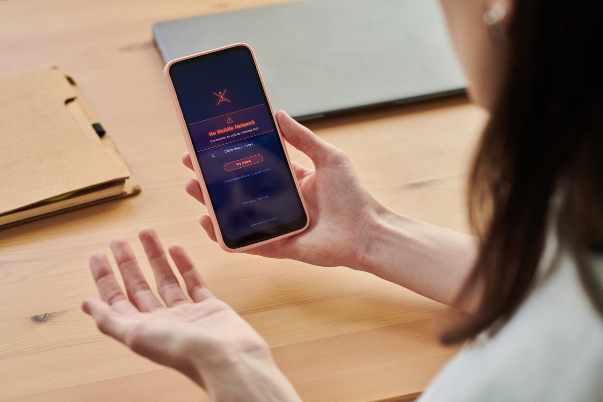 phone network down due to momentary outage